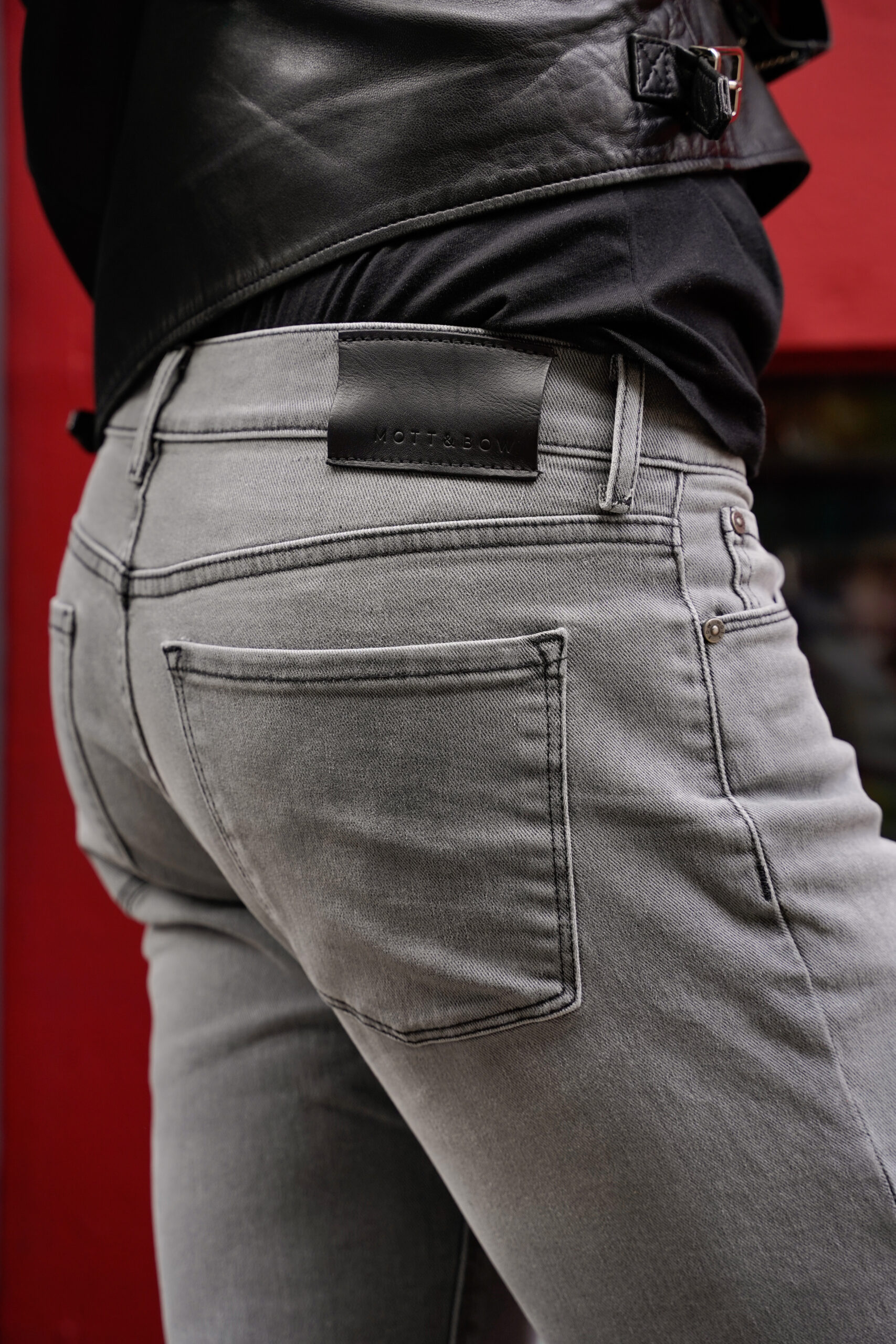 EDITOR'S PICK Mott & Bow Premium Jeans